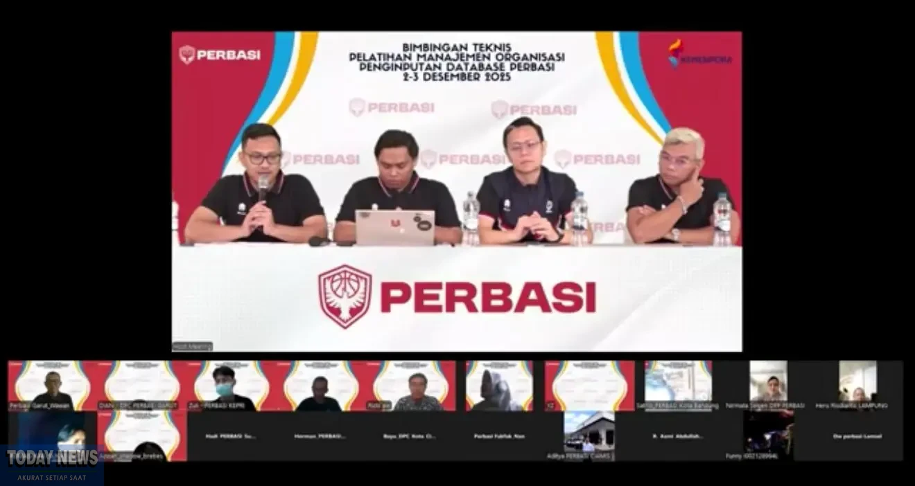 Suasana bimbinagan teknis (Bimtek) pelatihan manajemen organisasi penginputan database yang diselenggarakan DPP Perbasi secara hybrid kepada seluruh DPD Perbasi.