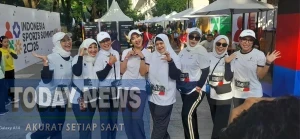 Amy Gumelar, (istri Wamenpora Taufik Hidayat)