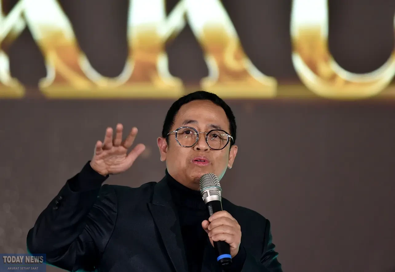 Anggota Bawaslu RI, Puadi dalam kegiatan Malam Puncak Gakkumdu Award 2025 di Mercure Convention Center Ancol.