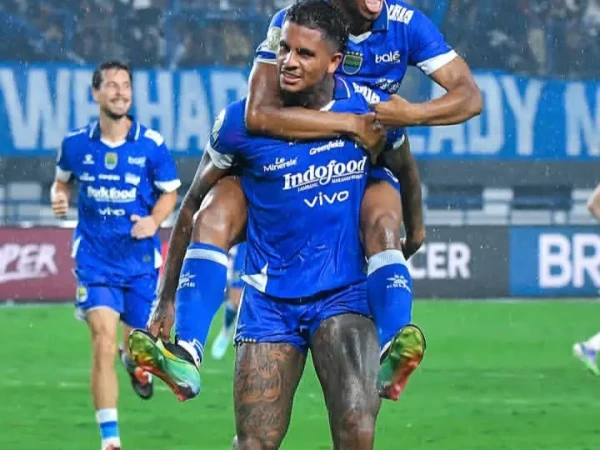 Hasil Super League Pekan 14: Persib Bandung Sukses Tundukan Pemuncak Klasemen