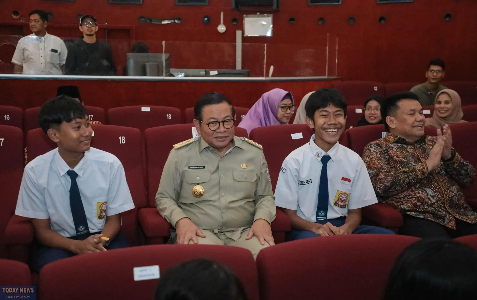 siaranpers_pemprov_dki-20251224125601_1xwnig_883