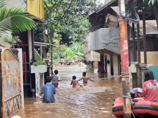 BNPB Ungkap Hujan Deras Dalam 24 Jam Sebabkan Banjir di Jakarta, Bekasi, Cirebon