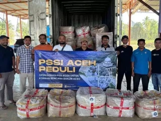 163710-pssi-bantuan-banjir1