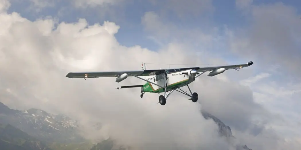 2-Pesawat-Smart-Air-Type-Pilatus-Hilang-Kontak-Basarnas-Lakukan-Floating-Area-1050x525