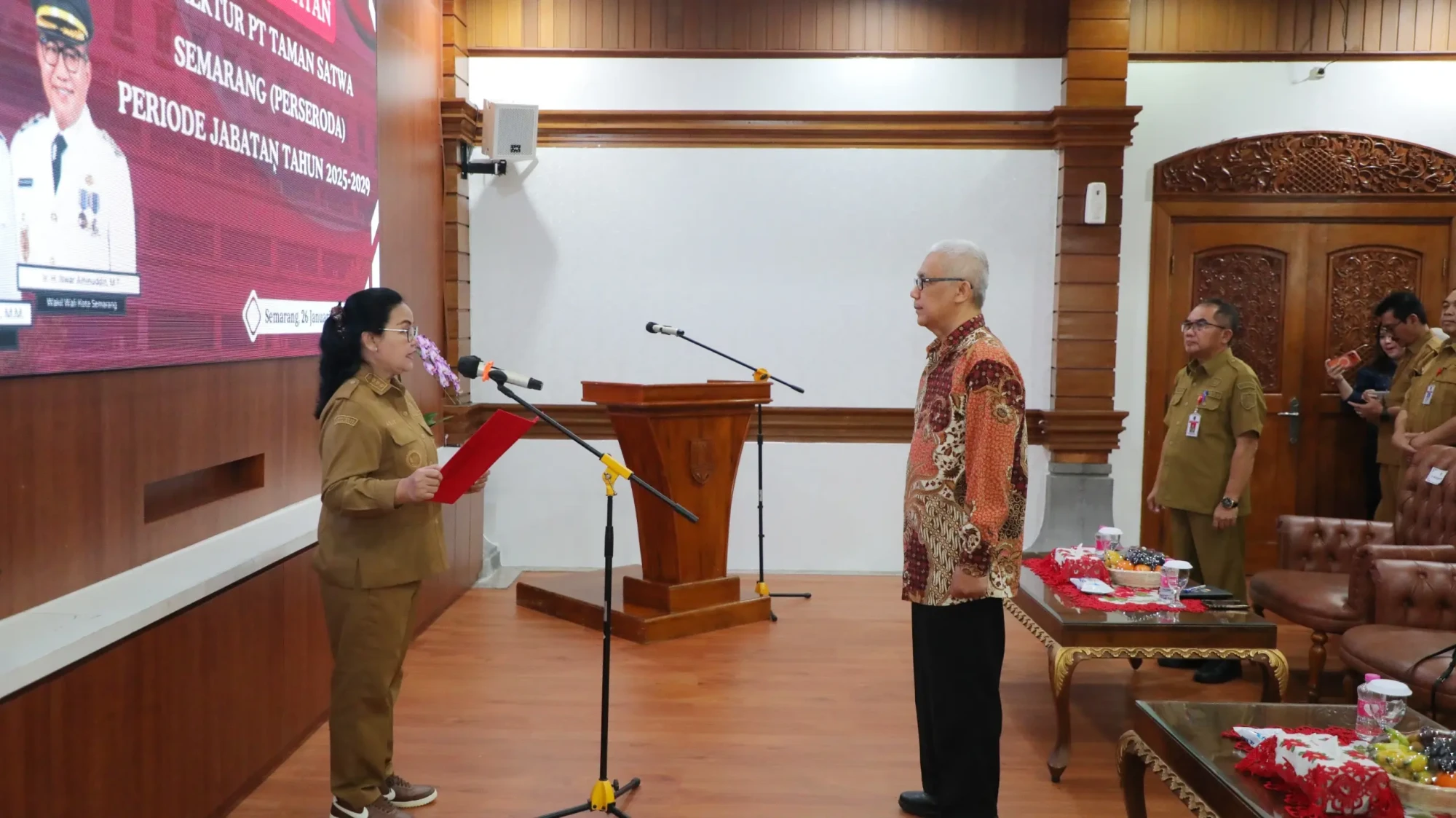 5c569757-245a-483f-a398-e32e6a8ddf47