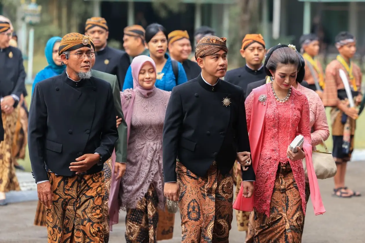 f49262eb-f476-4075-932f-de00d46414cd