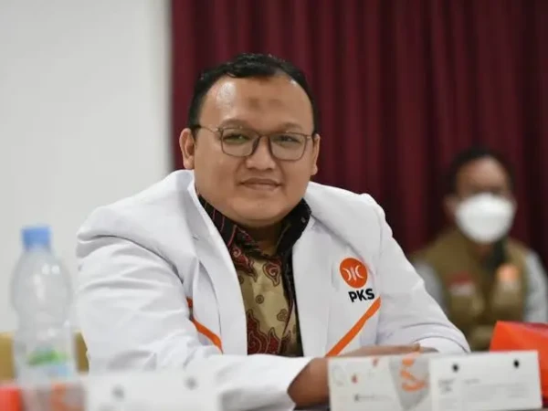 PKS Tidak Terburu-buru Tentukan Sikap Prabowo 2 Periode