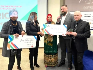 Denny JA Donasikan Seluruh Dana BRICS Award untuk Perkembangan Sastra
