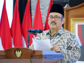 Kata Menteri PPN MBG Lebih Mendesak daripada Lapangan Kerja