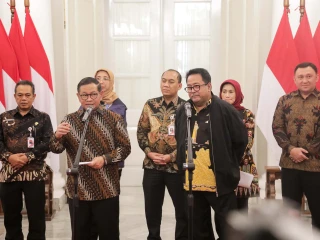 Penanganan Banjir Diperkuat, Pemprov DKI Percepat Normalisasi Sungai dan Perbaikan Jalan