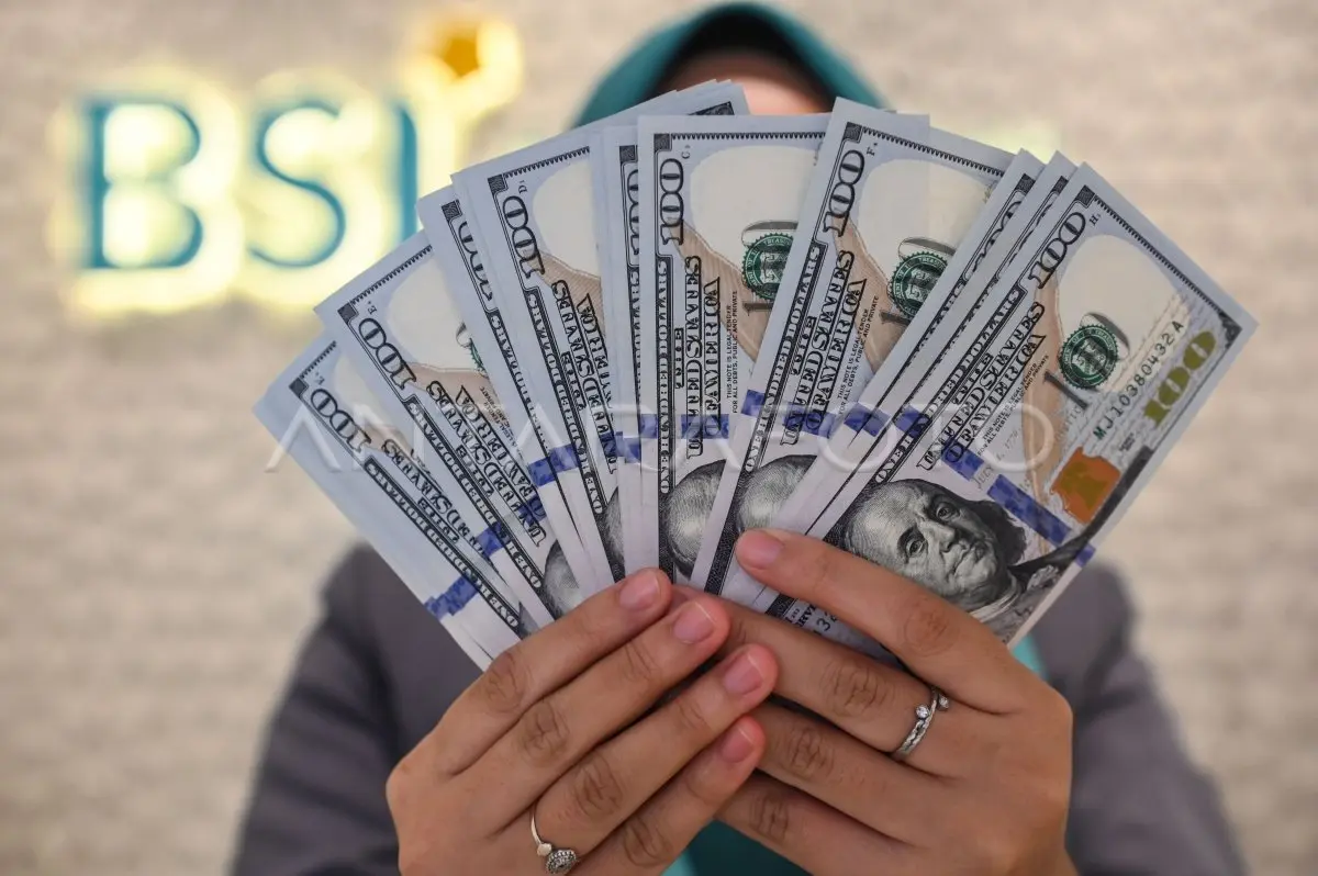 nilai-tukar-rupiah-terhadap-dolar-as-ditutup-menguat-1m37q-dom