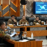 Perkuat Sinegi Keamanan di Papua, Kemenko Polkam Jamin Keselamatan Penerbangan