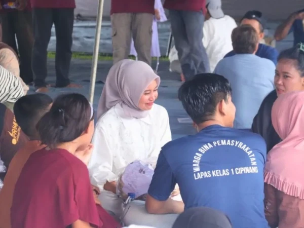 Ribuan Pengunjung Padati Lapas Cipinang Saat Idul Fitri