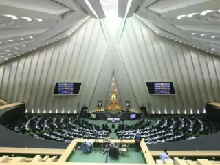 Parlemen Iran Nyatakan Sumpah Setia dan Dukungan kepada Mojtaba Khamenei