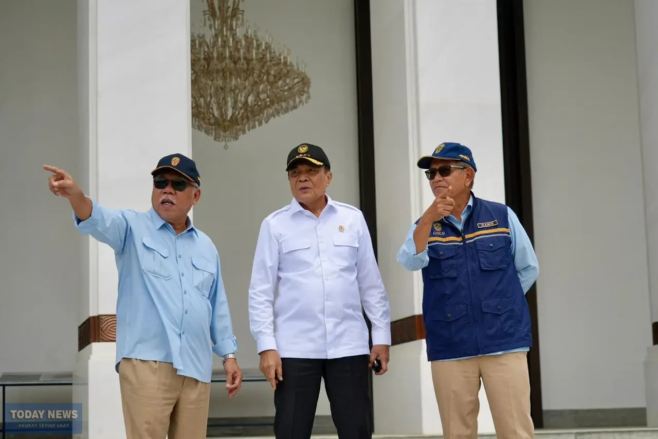 Menteri Koordinator Bidang Politik dan Keamanan (Menko Polkam) Jenderal TNI (Purn) Djamari Chaniago