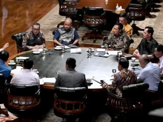 Gelar Lima Rapat Sekaligus, Prabowo Bahas Agenda Stategis Pemerintah