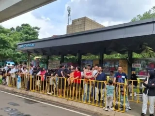 medium_aec7c83c_b3eb_469f_9d63_8ef816c07d86_97ccc99724