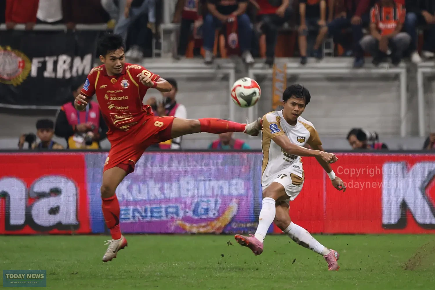 Persija vs Dewa United_Foto Todaynews (11)