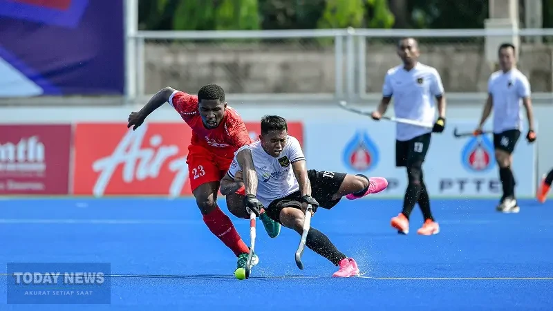 Para pemain Timnas Hockey Putra Indonesia sudah tampil maksimal menghadapi Oman pada laga kedua Pool A Kualifikasi Asian Games 2026 di Royal Thai Air Force Hockey Field Bangkok, Thailand, Jumat (3/4/2026). (PP FHI)
