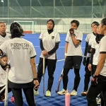 Timnas Hockey Field Putri Indonesia bertekad memberikan yang terbaik melawan Kazakhstan, Kamis (23/4/2026). (PP FHI)