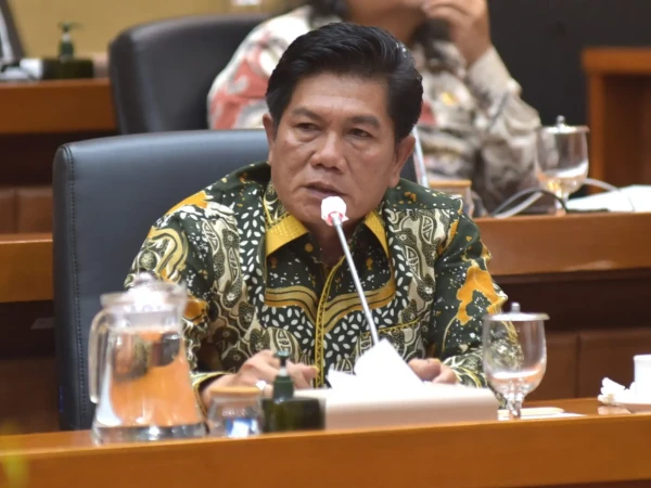 Komisi IX Minta Pertanggungjawaban BGN soal Pengadaan Motor Listrik untuk Kepala SPPG
