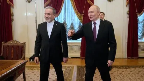 iran-crisisrussia-iran-1777379824238_169