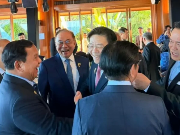 Prabowo Serukan Perdamaian Antara Thailand dan Kamboja dalam Retreat KTT ASEAN ke-48