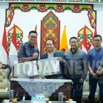 Pemprov Kalteng dan Adhyaksa FC Jalin Kerja Sama Strategis Bangun Ekosistem Sepak Bola Daerah