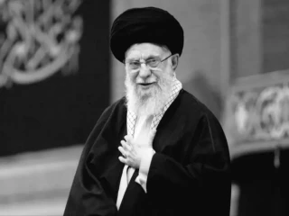 Teheran Siapkan Prosesi Pemakaman Akbar untuk Ayatollah Khamenei