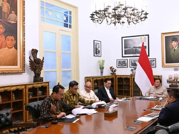 Luhut Lapor ke Prabowo: 80% Sistem GovTech Terkoneksi, Dibersihkan oleh AI