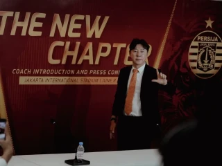 Persija Jakarta Resmi Perkenalkan Shin Tae Yong sebagai Pelatih Baru