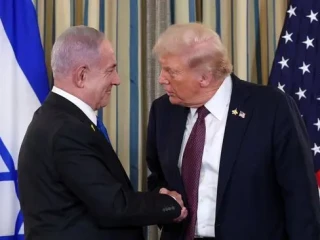 netanyahu-berjabat-tangan-pada-