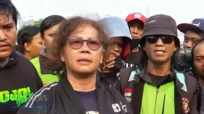 18806-sejumlah-driver-ojek-online-mengaku-kecewa-dengan-massa-dari-aliansi-masyarakat-pati-bersatu-ampb
