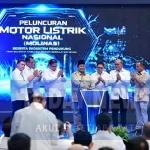Presiden Prabowo Subianto secara resmi meluncurkan Motor Listrik Nasional (MoLiNas) beserta ekosistem pendukungnya di Fasilitas Produksi ALVA, Cikarang, Kabupaten Bekasi, Provinsi Jawa Barat, Kamis, 13 Agustus 2026. (Foto: BPMI Setpres/Muchlis Jr)