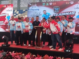 Kejurnas Hockey Indoor 2026 secara resmi dibuka Gubernur Banten Andra Soni di GOR Nambo Jaya Sport Centre Kota Tangerang, Banten, Minggu (23/8/2026). (Gungde Ariwangsa)