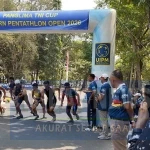 Para atlet melakukan start nomor lari Kejuaraan Modern Petathlon Open Piala Panglima TNI 2026 di AAU Yogyakarta, Sabtu (26/9/2026). (Foto: Humas MPI)