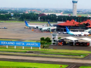 Delapan Bandara Kembali Beroperasi, BMKG Pastikan Abu Vulkanik Negatif
