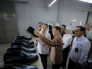 Bandung Komitmen Dorong Industri Sepatu Perluas Pasar Ekspor