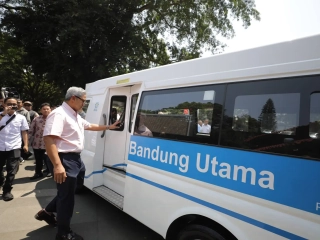 Pemkot Kembangkan Bandung Angkot Utama Jadi Pintu Masuk Ekosistem Ekonomi Digital 