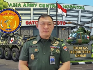 Ketika banyak orang mungkin telah merasa cukup dengan satu bidang keilmuan, Brigjen TNI Jonny justru terus belajar.