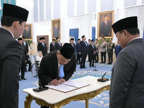 Prabowo Lantik Syahganda Nainggolan sebagai Kepala Badan Komunikasi Pemerintah