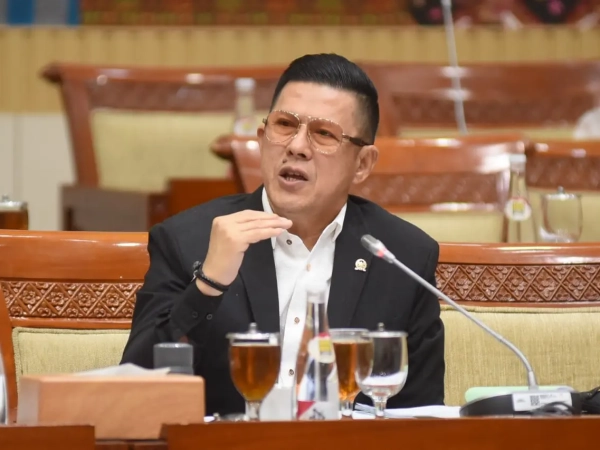 Komisi III Desak 20 Korporasi Tersangka Karhutla Bayar Ganti Rugi