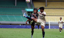 EPA U20 - Dewa United FC vs Persita. Foto : Today News Indonesia